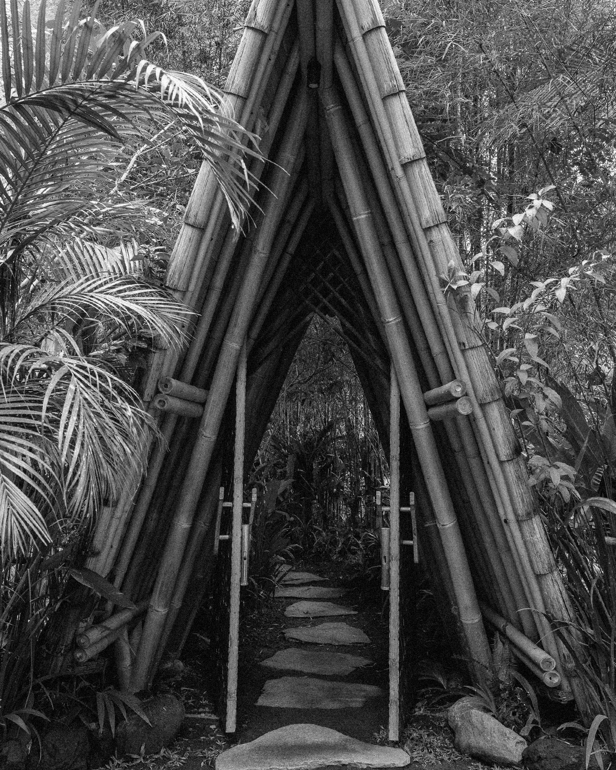 ThePunchCommunity_Featured_Hideout_B&W13